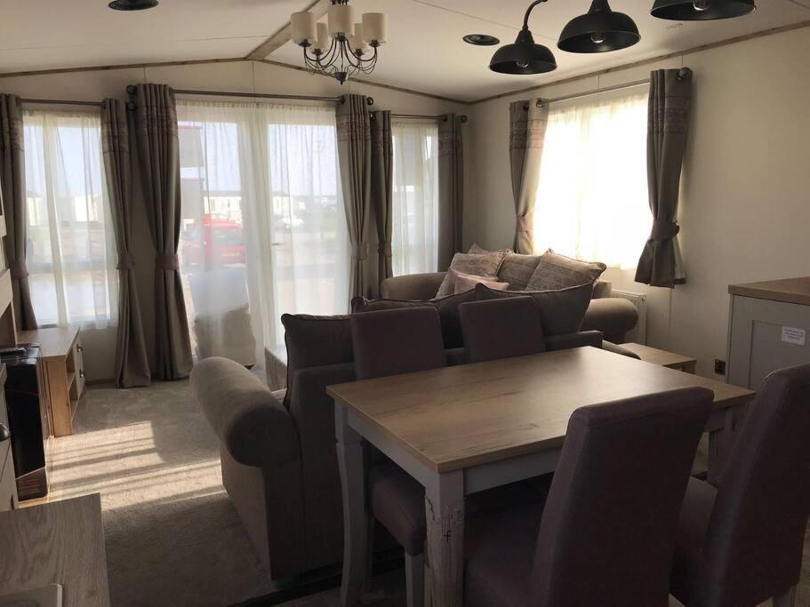 Beautiful Holiday 3 Bed Home Camber-Sands Exterior photo